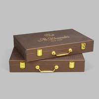 Boîte cadeau en bois MDF en cuir PU de luxe, logo personnalisé avec poignée et serrure pour cosmétiques, bijoux, chocolats, noix