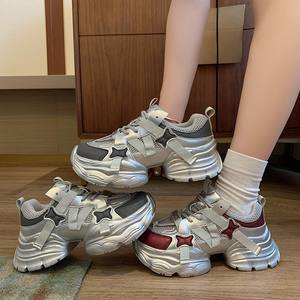 2025 Designer Sneakers für Mädchen Luxus Trainer Frauen, Brand Truck Sneaker,Sneaker Big Size Sneakers Trainer - Product Image 3