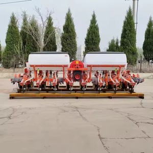 Semoir pneumatique tiré par tracteur avec aspiration d'air et profondeur de semis réglable pour un rendement élevé - Product Image 1