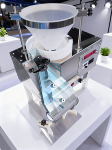 Venta caliente de alta calidad semiautomática Bear <span class=keywords><strong>Candy</strong></span> Gummy Hard & Soft <span class=keywords><strong>Candy</strong></span> Counting <span class=keywords><strong>Machine</strong></span> para nutrición - Product Image 5