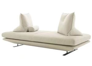 El sofá móvil con cojín de respaldo móvil diseñado por MATA para la sala de exposiciones se puede personalizar con tela. - Product Image 6