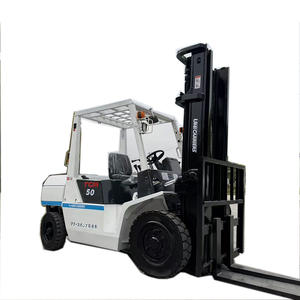 Chariot élévateur TCM 5 T d'occasion Moteur diesel à mât 3 étages de 5 tonnes, faible durée, hauteur de levage de 4000mm, bien entretenu, prêt à fonctionner - Product Image 1