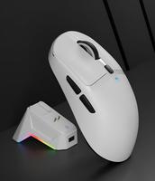 Souris de jeu sans fil haut de gamme tri-mode 2.4G Bluetooth USB légère pour e-sport, programmable, rechargeable, logo personnalisé