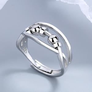 Anillo Giratorio Descompresivo de Cobre con Textura Fría Plateada, Cuentas Extraíbles, Diseño Cruzado, Personalizable al por Mayor - Product Image 3