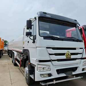 Nuevo HOWO 6X4 20 25 toneladas Beber Líquido Combustible Aceite Leche Camión Entrega Transporte <span class=keywords><strong>Agua</strong></span> Bowser Camión Tanque de <span class=keywords><strong>agua</strong></span> Camión <span class=keywords><strong>cisterna</strong></span> - Product Image 2