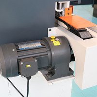 Machine à bordurer multifonction 360E avec accessoire de rainurage et de découpe pour atelier de menuiserie sur mesure