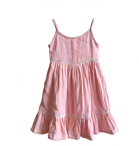 Vestido de tirantes finos de <span class=keywords><strong>gasa</strong></span> orgánica arrugada para niñas, con ribete de encaje amarillo y dobladillo con volantes, ideal para el verano. - Product Image 6