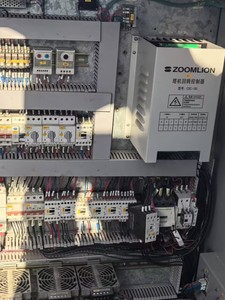 Cần cẩu tháp Zoomlion 7020 đã qua sử dụng, có động cơ & máy phát điện, tải trọng 10t/12t, chiều dài cần 70m, hiệu suất cao - Product Image 6