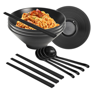 Juego de cuencos de <span class=keywords><strong>ramen</strong></span> de melamina de 9 pulgadas de estilo japonés, cuenco de fideos Pho Udon para sopa asiática negra mate con <span class=keywords><strong>cuchara</strong></span>, palillos para restaurante - Product Image 1
