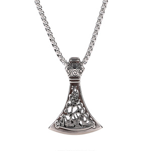Yunnique – collier avec pendentif hache en acier inoxydable pour hommes, chaîne de 60cm, bijoux cadeau, style Viking, breloque à motifs - Product Image 5