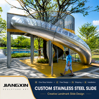 Tobogán Espiral de Acero Inoxidable Personalizado para Exteriores con Sección Transparente y Plataforma Elevada para Proyectos de Paisajismo en Parques Urbanos