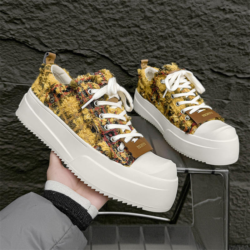 สีเหลือง