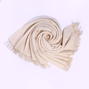 타이푸 공장 OEM/ODM 도매 21um 100% 메리노 울 숄 400GSM 130*180+10*2cm 낮잠용 숄 - Product Image 1