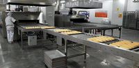 Machine industrielle automatique de four tunnel de gaz de biscuit de pain de biscuit commercial
