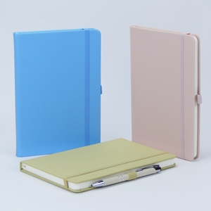 Taccuino A5 in Pelle PU Personalizzabile con Logo, Offerta Speciale, con Elastico e Portapenna, 100 Fogli - Product Image 3