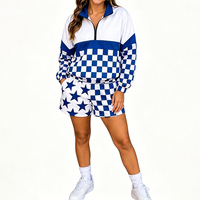 Atasan Pullover Unisex Kerah Setengah Resleting Warna-Warni Motif Kotak-Kotak Celana Pendek Asimetris Motif Cetak Kasual Setelan Olahraga Tim