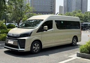 HIACE Van d'occasion à vendre, autocar personnalisé, double portes, boîte automatique, sièges en cuir, R15 Diesel, conduite à gauche, pour les déplacements en ville, 2022 Euro VI - Product Image 4