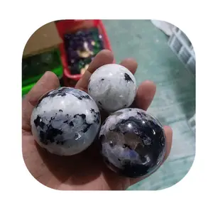Cristais naturais de alta qualidade esferas de pedra de cura atacado arco-íris bola de cristal de pedra da lua para presente