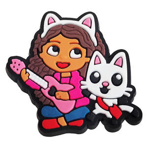 Offre Spéciale Gabbys <span class=keywords><strong>chat</strong></span> dessin animé sabot breloques <span class=keywords><strong>maison</strong></span> de poupée sabot breloques haute qualité chaussures accessoires pour la vente en gros conception breloques - Product Image 3