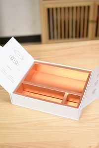 Bán Buôn Tùy Chỉnh Thân Thiện Với Môi Cứng Các Tông Hộp Quà Tặng Miếng Bọt Biển Lót Bóng/Matt Cán Tái Chế Bao Bì Cho Mỹ Phẩm - Product Image 2