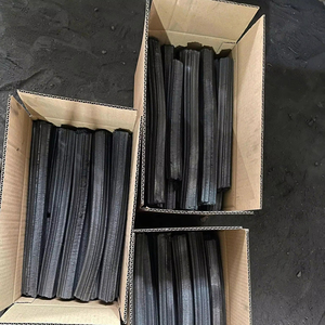 Charbon de bois en briquettes de sciure de bois naturel, haute teneur en carbone, faible teneur en cendres, sans fumée, combustible pour barbecue, combustion longue durée 6 heures, usine du Vietnam - Product Image 1