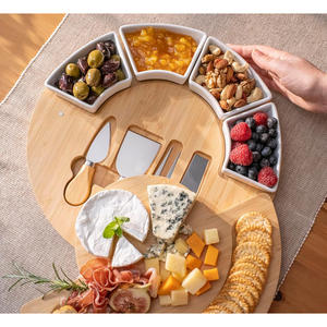 Planche à <span class=keywords><strong>fromage</strong></span> et plateau personnalisés - Fabriqués en bois <span class=keywords><strong>de</strong></span> bambou - Planche à découper et couteau à <span class=keywords><strong>fromage</strong></span> brevetés aux États-Unis pour recevoir et servir - Product Image 6