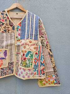 Nuevo abrigo acolchado de algodón hecho a mano para mujer, estilo invierno, con estampado indio, estilo bohemio, regalo para ella. - Product Image 4