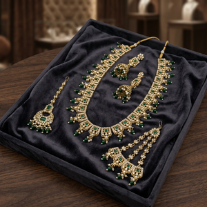 ชุดสร้อยคอมาลาหินสีเขียวหรูหรา พร้อมต่างหูมงกุฎประดับมุก สำหรับเจ้าสาวในงานแต่งงาน - Product Image 4