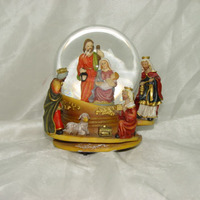 Cadeau souvenir 120MM Résine Artisanat Sainte Famille Musical Verre Globe D'eau Nativité Figures Religieuses Décorer Neige boll