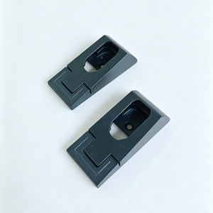 Barra colgante inteligente con sensor de movimiento LED para colgar ropa, con luces, suspendida en el lateral del armario - Product Image 1