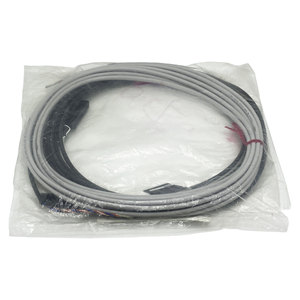 Cable Estándar KEYENCE GL-SP5P de 5 Metros, Cobre Trenzado, Aislamiento LSZH, IP65, PNP, para Sistema de Cortina de Luz de Seguridad GL-S Industrial - Product Image 1