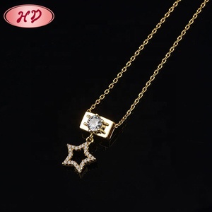 Accessori da donna <span class=keywords><strong>collana</strong></span> 24k a catena lunga in <span class=keywords><strong>oro</strong></span> semplice da <span class=keywords><strong>24</strong></span> <span class=keywords><strong>carati</strong></span> con disegni pendenti a forma di stella - Product Image 3