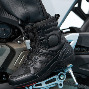 Sepatu Berkendara Premium untuk Gaya Hidup Pengendara Motor Pria, Sepatu Bot Motor Klasik dengan Tali Pengikat - Product Image 6