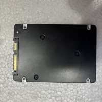 Disco Rigido SATA SAMSUNG MZ7LH7T6HMLA-00005 PM883 da 7,68TB
