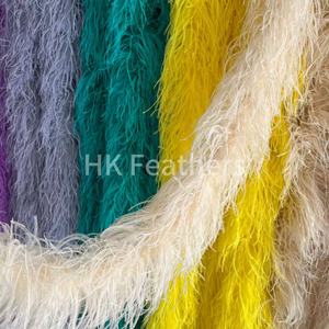 <span class=keywords><strong>Plumas</strong></span> <span class=keywords><strong>de</strong></span> Avestruz <span class=keywords><strong>Blancas</strong></span> y Negras <span class=keywords><strong>de</strong></span> 15-18 cm, 6 Capas, Coloridas, <span class=keywords><strong>de</strong></span> Fábrica, para Vestidos, Accesorios <span class=keywords><strong>de</strong></span> Ropa y Decoraciones - Product Image 3
