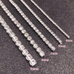 Chaîne de strass rouge vif 2-6mm, dense et étincelante, pour nail art, accessoires capillaires et matériaux de bricolage - Product Image 1