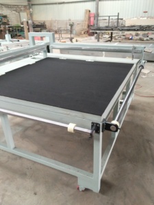 Fabrikpreis Eworld JQZ-1212 Kleine Manuelle Glasschneidemaschine mit Motor 1200x1200mm - Product Image 5