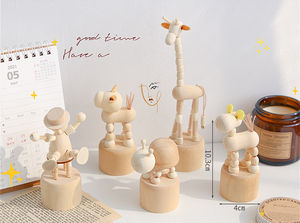 Marionnette en bois créative mignonne artisanale Mini décoration de bureau drôle dansant à bascule étudiant Puzzle pour enfants jouets cadeaux - Product Image 3