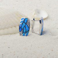 Boucles d'oreilles clous géométriques en mosaïque d'opale - Opale de feu bleue et design avec accents en CZ |   Bijoux minimalistes élégants en gros pour cadeaux