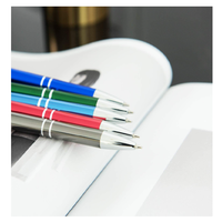 Stylo à bille fin en métal avec logo personnalisé Stylo à bille promotionnel coloré de 0.5mm de largeur pour le bureau