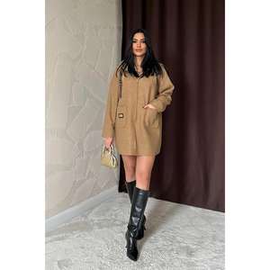 Chaqueta Parka de Felpa con Capucha y Emblema de Visón para Mujer, Venta al Por Mayor - Product Image 6