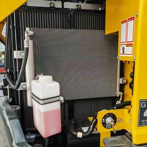 Mini Excavadora Hidráulica 906F con Motor Yanmar, Excavadora de Orugas de 6 Toneladas para Movimiento de Tierras, Bomba de Engranajes de Alta Capacidad, 1 Año de Garantía - Product Image 3