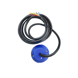 Détecteur de fuite d'eau FLWS-60BPL avec capteur d'immersion conducteur, boîtier en nylon IP68, sonde en acier inoxydable 316 et sortie relais - Product Image 1