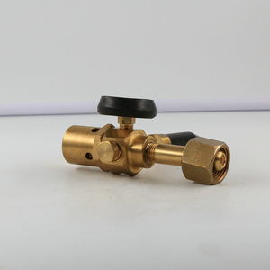ตัวควบคุมแรงดันก๊าซฮีเลียม HE 230 สำหรับเติมลูกโป่งโลหะ พร้อมหัวฉีด - Product Image 2