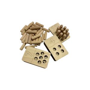 Tableau de comptage Montessori en bois avec chevilles et pompons – Jouet éducatif pour l'apprentissage des nombres et des quantités pour les tout-petits – Ensemble éducatif - Product Image 1