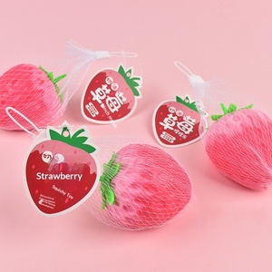 Jouet anti-stress créatif en plastique en forme de fraise à presser - Balle de simulation de fraise de qualité supérieure pour jeunes (15-35 ans) filles et garçons - Product Image 2