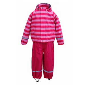 Mode Waterdichte Kids Pu Regenset Outdoor Kinderen Regenjas Winddichte Regenjas Polyurethaan Regenpak Warme Jongens Regenkleding