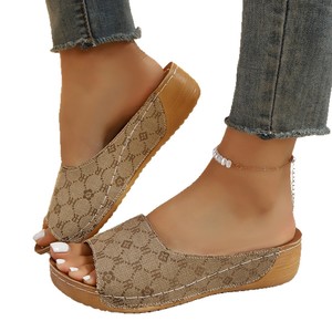 Chaussons décontractés pour femmes avec broderie prune, semelle compensée tendance, confortables pour l'extérieur et la maison, chaussures d'été - Product Image 5