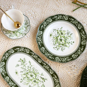 Vajilla de Cerámica Europea Clásica Retro, Platos y Tazones de Porcelana Ecológicos, Verde Oscuro de Lujo para Uso en Restaurantes y Hoteles - Product Image 3