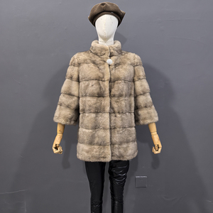 <span class=keywords><strong>Cappotto</strong></span> in Vera Pelliccia di <span class=keywords><strong>Visone</strong></span> da <span class=keywords><strong>Donna</strong></span> per l'Inverno con Collo Alto Giacca in <span class=keywords><strong>Visone</strong></span> Naturale Personalizzabile all'Ingrosso - Product Image 4